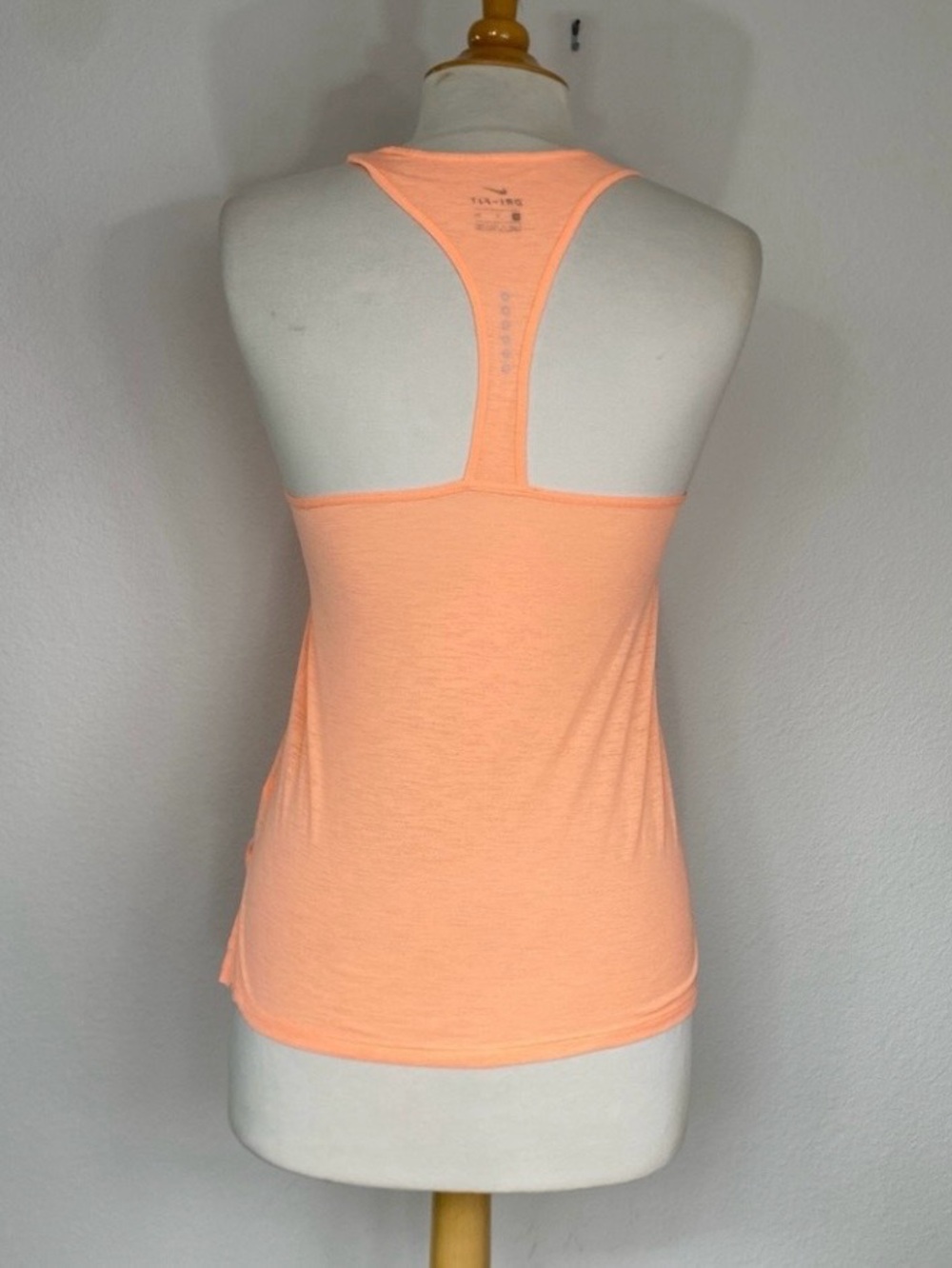 Nike Womens Orange Dri Fit Lightweight Racerback Tank Top Gym Running Size Small - Picture 2 of 15